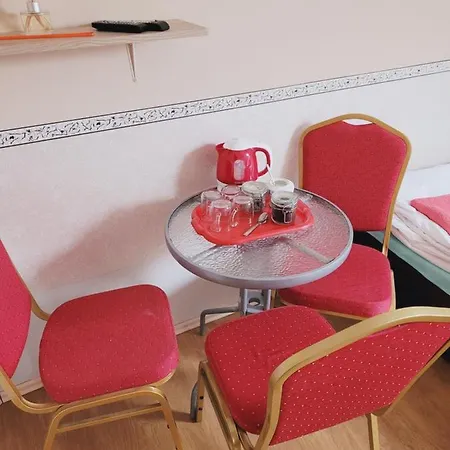 Delmajk - Pokoje Pracownicze Mała Nieszawka Exteriér fotografie