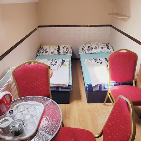 Delmajk - Pokoje Pracownicze Mała Nieszawka Exteriér fotografie