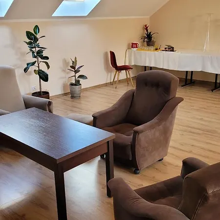Delmajk - Pokoje Pracownicze Mała Nieszawka Exteriér fotografie